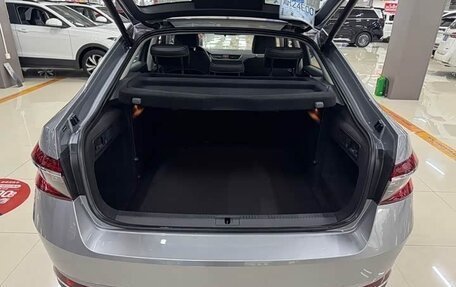Skoda Superb III рестайлинг, 2026 год, 2 650 000 рублей, 12 фотография