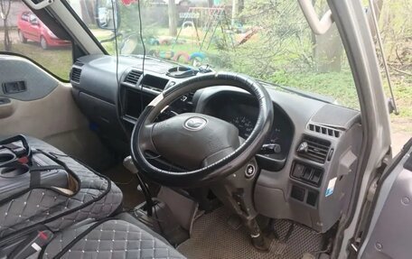 Mazda Bongo IV, 2003 год, 400 000 рублей, 9 фотография