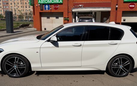 BMW 1 серия, 2019 год, 1 950 000 рублей, 3 фотография