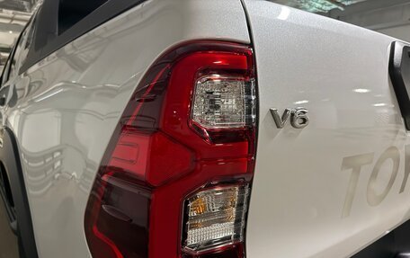 Toyota Hilux VIII, 2025 год, 6 890 000 рублей, 16 фотография