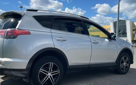 Toyota RAV4, 2016 год, 2 200 000 рублей, 4 фотография