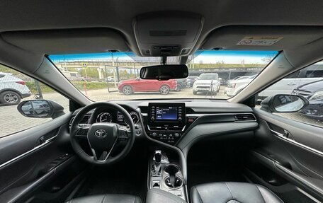 Toyota Camry, 2021 год, 2 420 000 рублей, 8 фотография