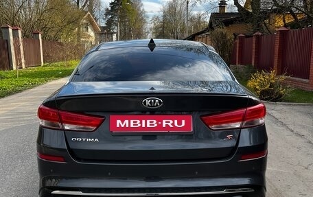 KIA Optima IV, 2018 год, 1 800 000 рублей, 10 фотография