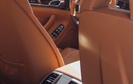 Porsche Panamera II рестайлинг, 2010 год, 7 000 000 рублей, 16 фотография