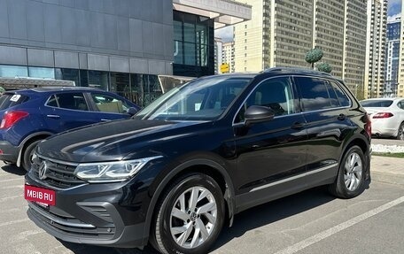 Volkswagen Tiguan II, 2021 год, 3 050 000 рублей, 2 фотография