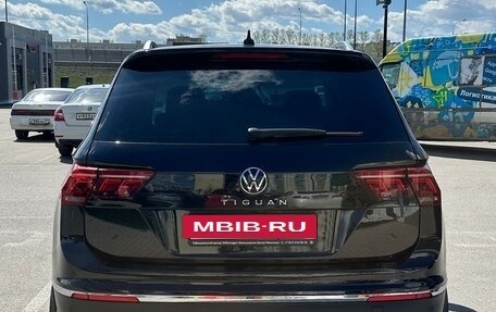 Volkswagen Tiguan II, 2021 год, 3 050 000 рублей, 4 фотография