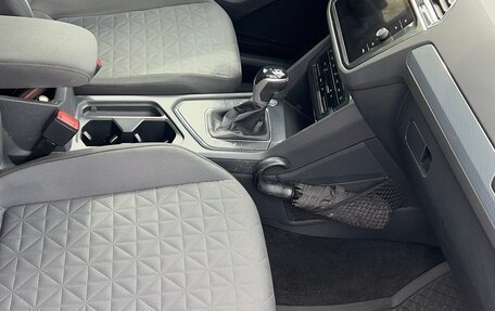 Volkswagen Tiguan II, 2021 год, 3 050 000 рублей, 8 фотография
