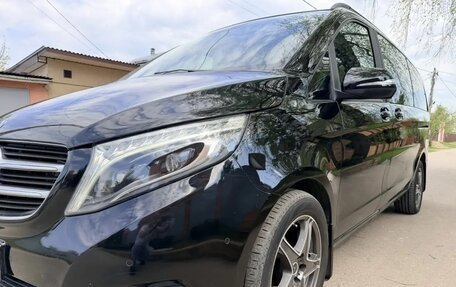 Mercedes-Benz V-Класс, 2014 год, 3 375 000 рублей, 2 фотография