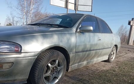 Toyota Carina, 1983 год, 325 000 рублей, 2 фотография