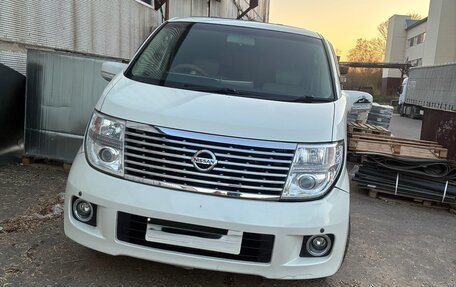 Nissan Elgrand III, 2007 год, 650 000 рублей, 3 фотография