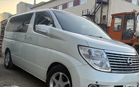 Nissan Elgrand III, 2007 год, 650 000 рублей, 2 фотография