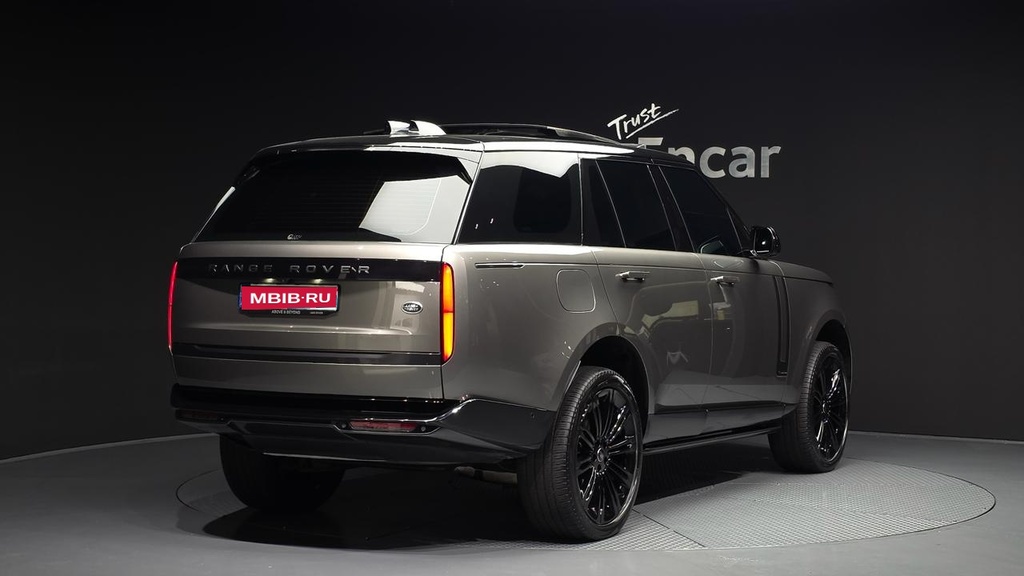 Land Rover Range Rover IV рестайлинг, 2022 год, 18 100 000 рублей, 2 фотография