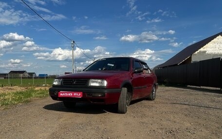 Volkswagen Vento, 1993 год, 210 000 рублей, 1 фотография