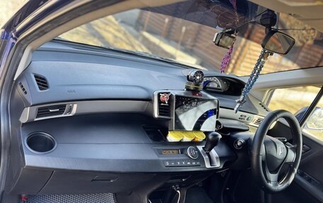 Honda Freed I, 2013 год, 900 000 рублей, 7 фотография