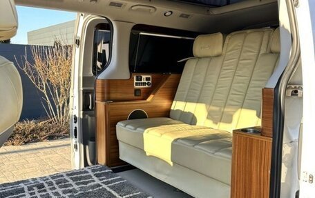Hyundai Grand Starex Grand Starex I рестайлинг 2, 2018 год, 4 600 000 рублей, 9 фотография
