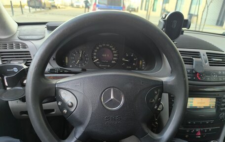 Mercedes-Benz E-Класс, 2003 год, 650 000 рублей, 10 фотография