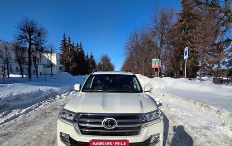 Toyota Land Cruiser 200, 2019 год, 12 000 000 рублей, 2 фотография