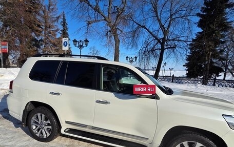 Toyota Land Cruiser 200, 2019 год, 12 000 000 рублей, 6 фотография