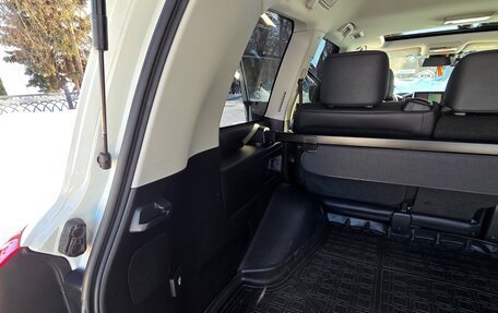 Toyota Land Cruiser 200, 2019 год, 12 000 000 рублей, 14 фотография