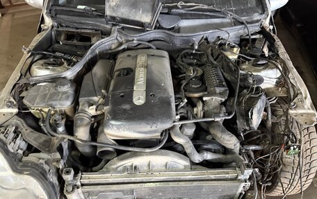 Mercedes-Benz C-Класс, 2001 год, 300 000 рублей, 2 фотография
