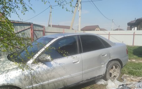 Audi A4, 1999 год, 350 000 рублей, 6 фотография