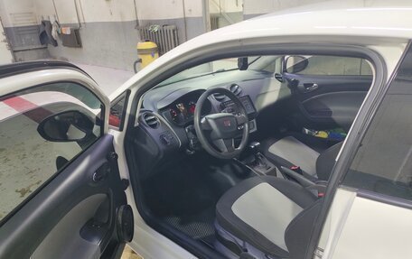 SEAT Ibiza IV рестайлинг 2, 2012 год, 610 000 рублей, 11 фотография