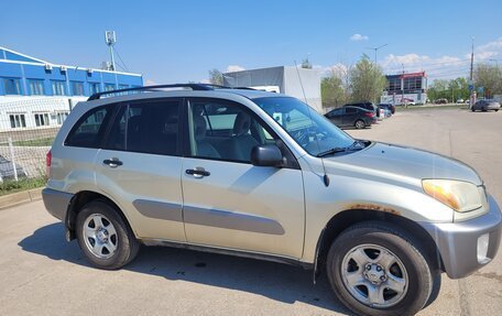 Toyota RAV4, 2003 год, 700 000 рублей, 2 фотография