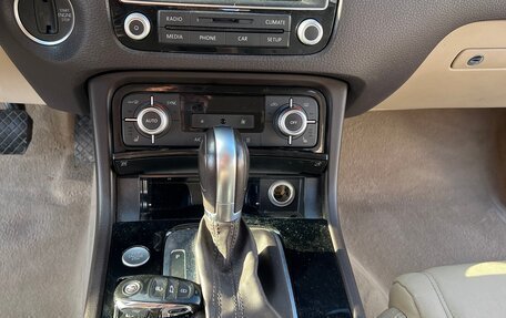 Volkswagen Touareg III, 2015 год, 3 160 000 рублей, 14 фотография