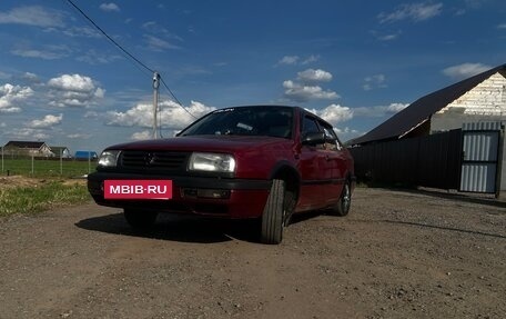 Volkswagen Vento, 1993 год, 210 000 рублей, 2 фотография