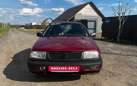 Volkswagen Vento, 1993 год, 210 000 рублей, 3 фотография