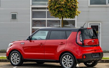 KIA Soul II рестайлинг, 2018 год, 1 495 000 рублей, 4 фотография