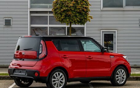 KIA Soul II рестайлинг, 2018 год, 1 495 000 рублей, 6 фотография
