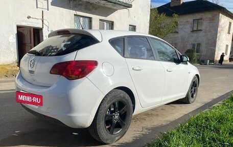 Opel Astra J, 2010 год, 650 000 рублей, 5 фотография