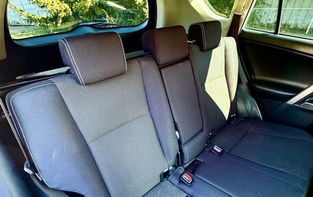 Toyota RAV4, 2018 год, 2 650 000 рублей, 18 фотография