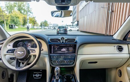 Bentley Bentayga I, 2025 год, 49 915 700 рублей, 3 фотография
