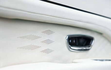 Bentley Bentayga I, 2025 год, 49 915 700 рублей, 15 фотография
