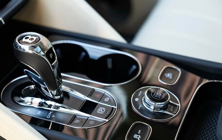 Bentley Bentayga I, 2025 год, 49 915 700 рублей, 26 фотография
