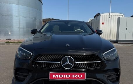 Mercedes-Benz E-Класс, 2021 год, 5 800 000 рублей, 1 фотография