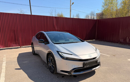 Toyota Prius IV XW50, 2025 год, 4 990 000 рублей, 1 фотография