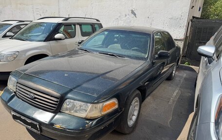 Ford Crown Victoria II, 1999 год, 1 фотография