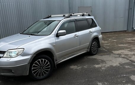 Mitsubishi Outlander III рестайлинг 3, 2005 год, 450 000 рублей, 3 фотография