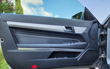Mercedes-Benz E-Класс, 2014 год, 2 390 000 рублей, 13 фотография