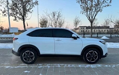 Honda Vezel, 2023 год, 2 130 000 рублей, 7 фотография