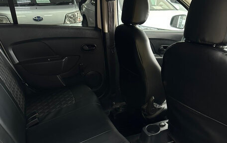 Renault Logan II, 2019 год, 550 000 рублей, 14 фотография