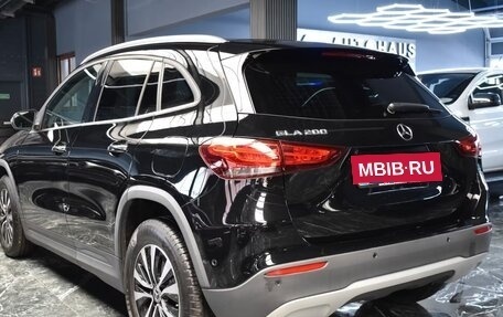 Mercedes-Benz GLA, 2022 год, 4 969 000 рублей, 4 фотография
