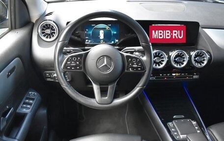 Mercedes-Benz GLA, 2022 год, 4 969 000 рублей, 6 фотография