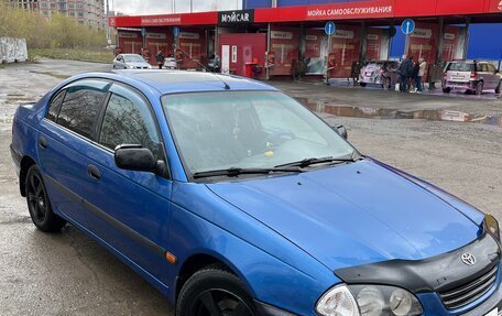 Toyota Avensis III рестайлинг, 1998 год, 399 000 рублей, 3 фотография