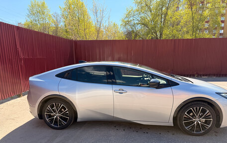 Toyota Prius IV XW50, 2025 год, 4 990 000 рублей, 4 фотография