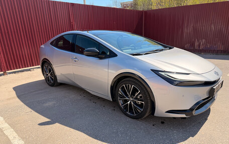 Toyota Prius IV XW50, 2025 год, 4 990 000 рублей, 7 фотография