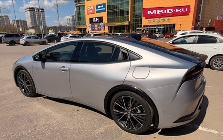 Toyota Prius IV XW50, 2025 год, 4 990 000 рублей, 8 фотография